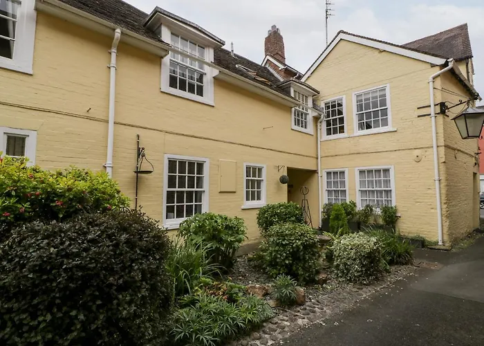 138D Old Star & Garter Mews