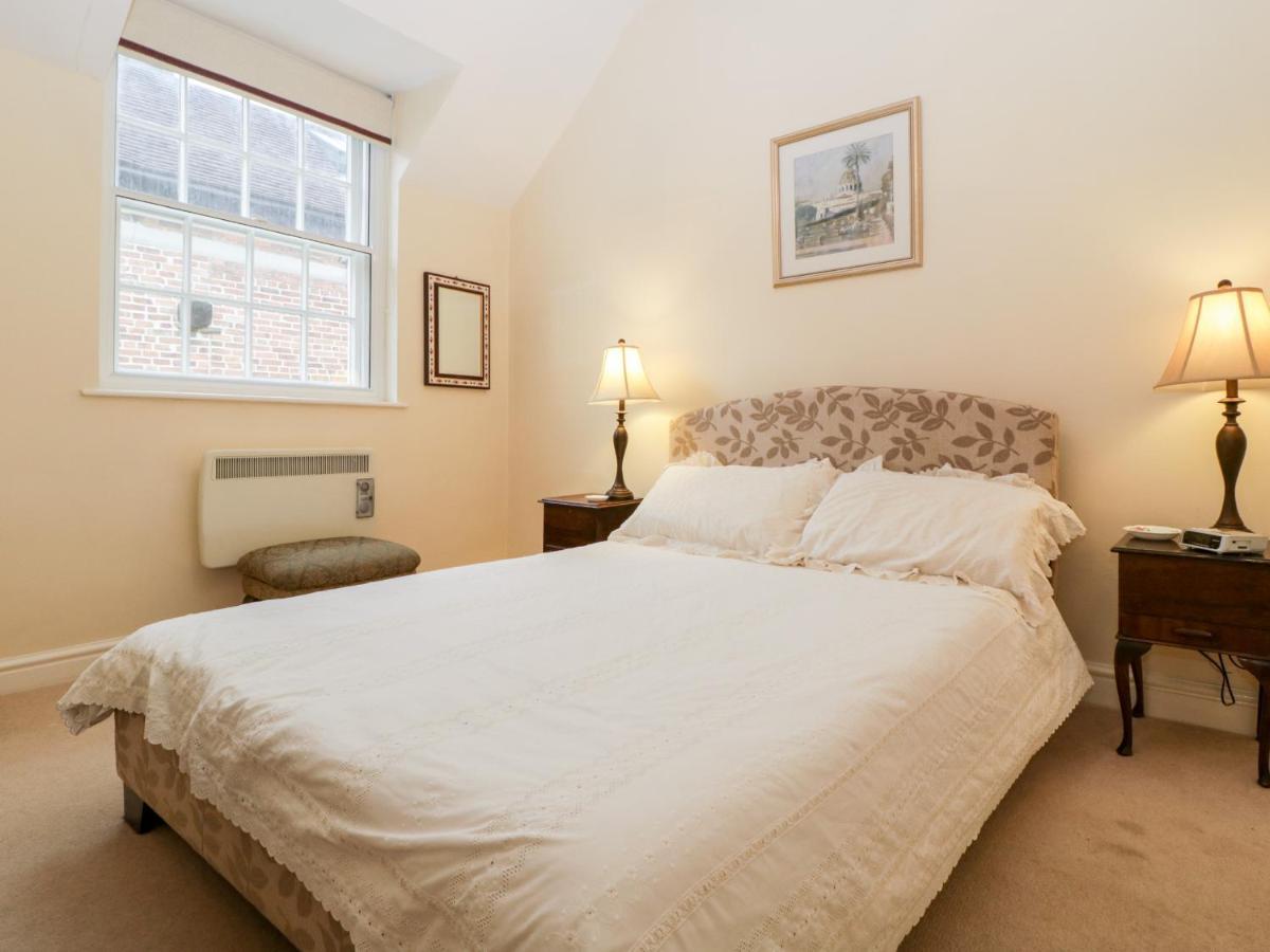 138d Old Star & Garter Mews Ludlow